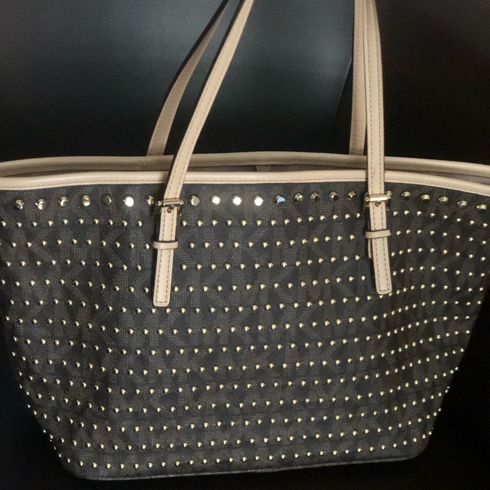 Michael Kors Jet Set Gold Studded Tote Bag - Picture 3 of 12